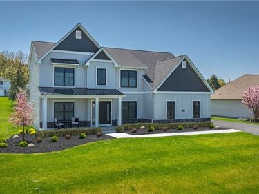 3947 Wheatfield Crossing, North Tonawanda, NY 14120