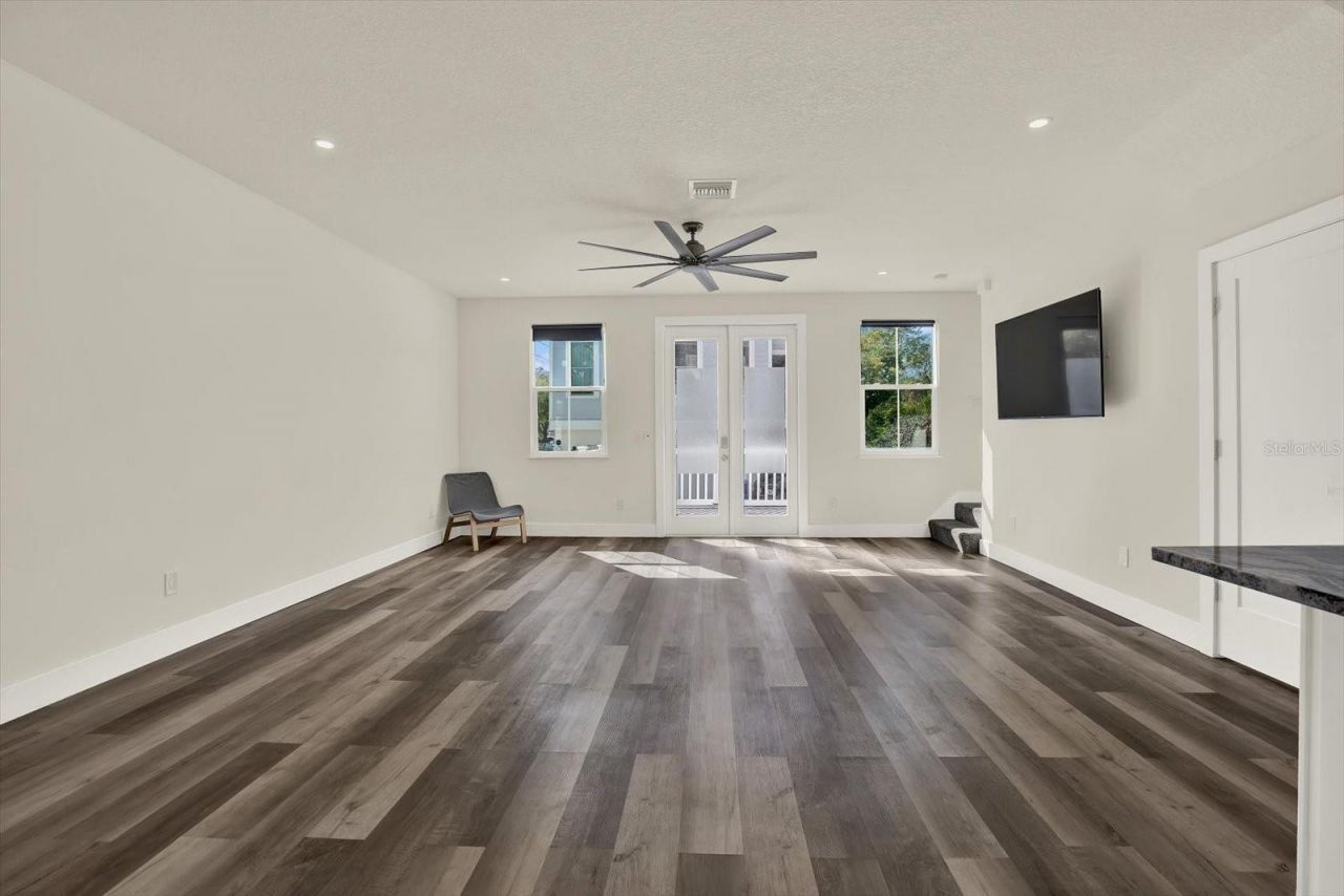 1299 5th Street S, Saint Petersburg, FL 33701 Photo