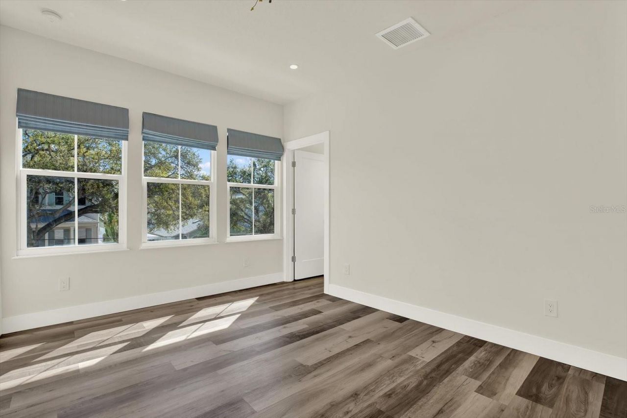 1299 5th Street S, Saint Petersburg, FL 33701 Photo