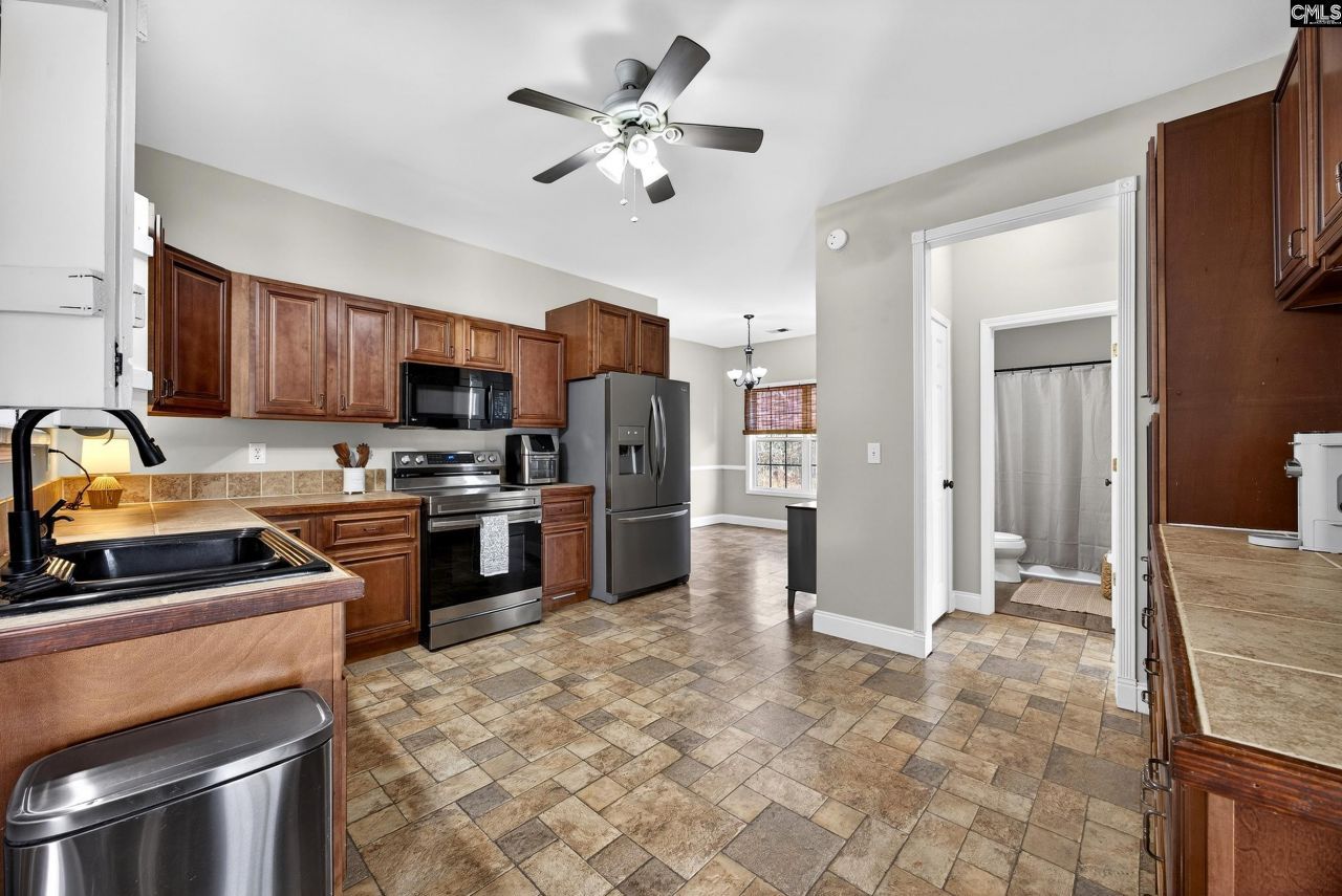 1420 Nazareth Road Photo 10