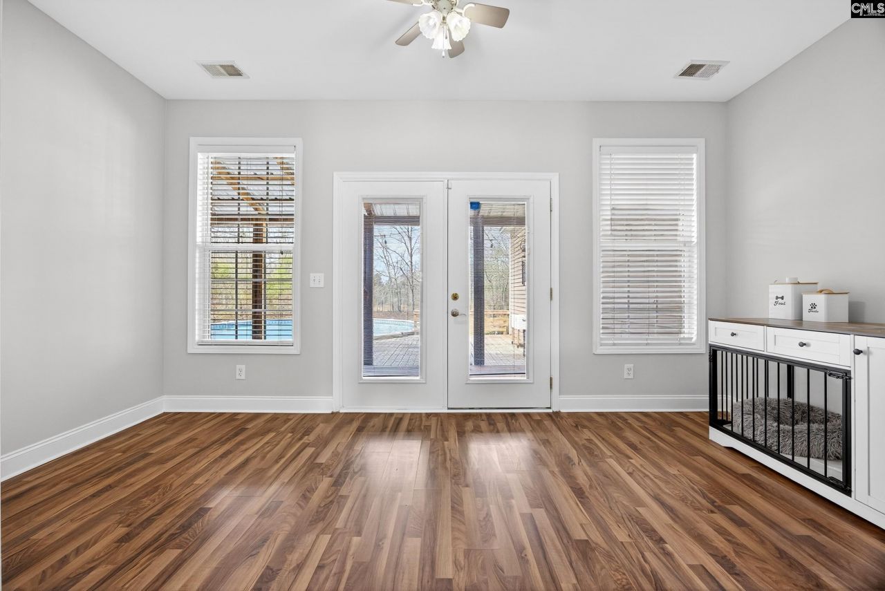 1420 Nazareth Road Photo 15