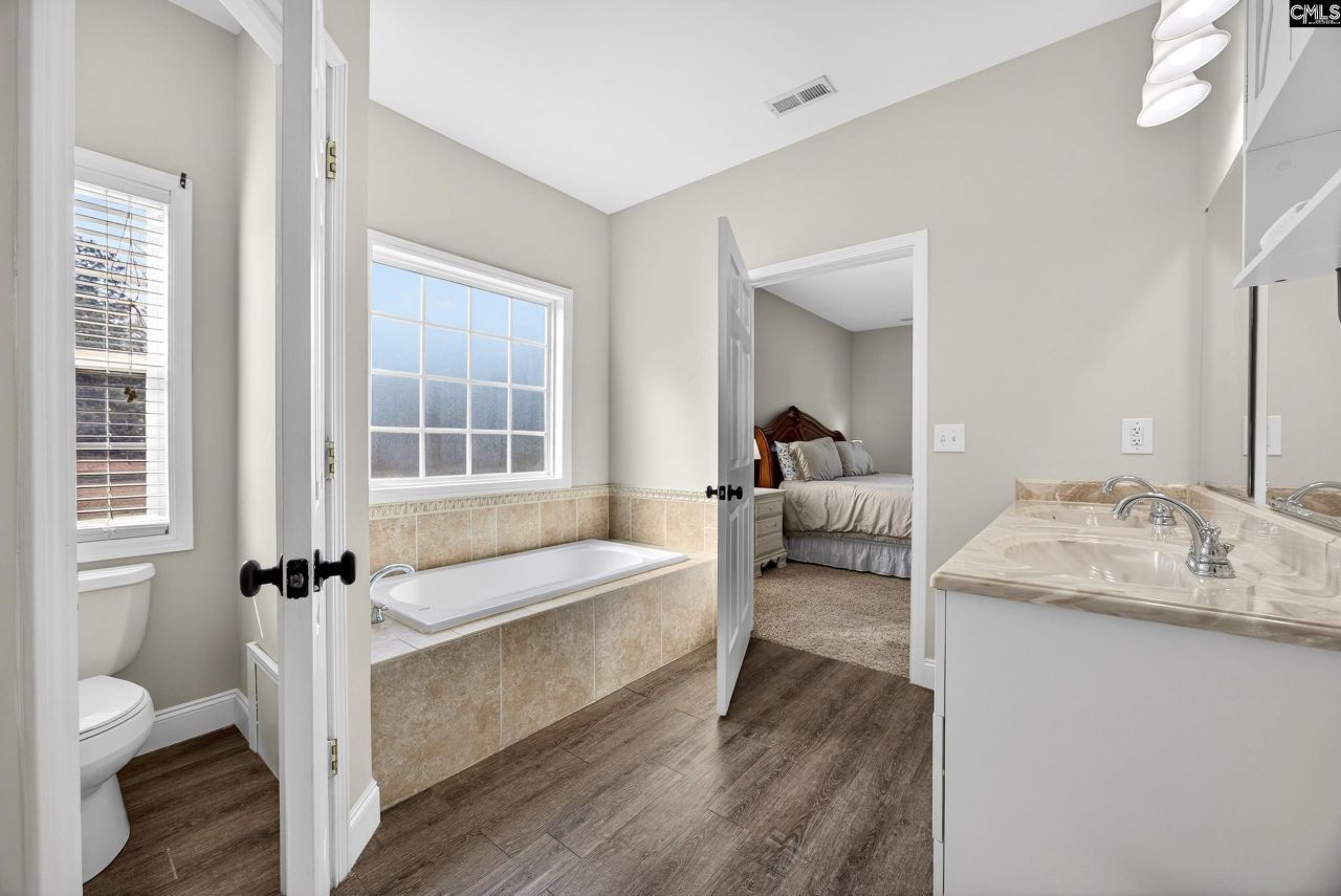 1420 Nazareth Road Photo 21