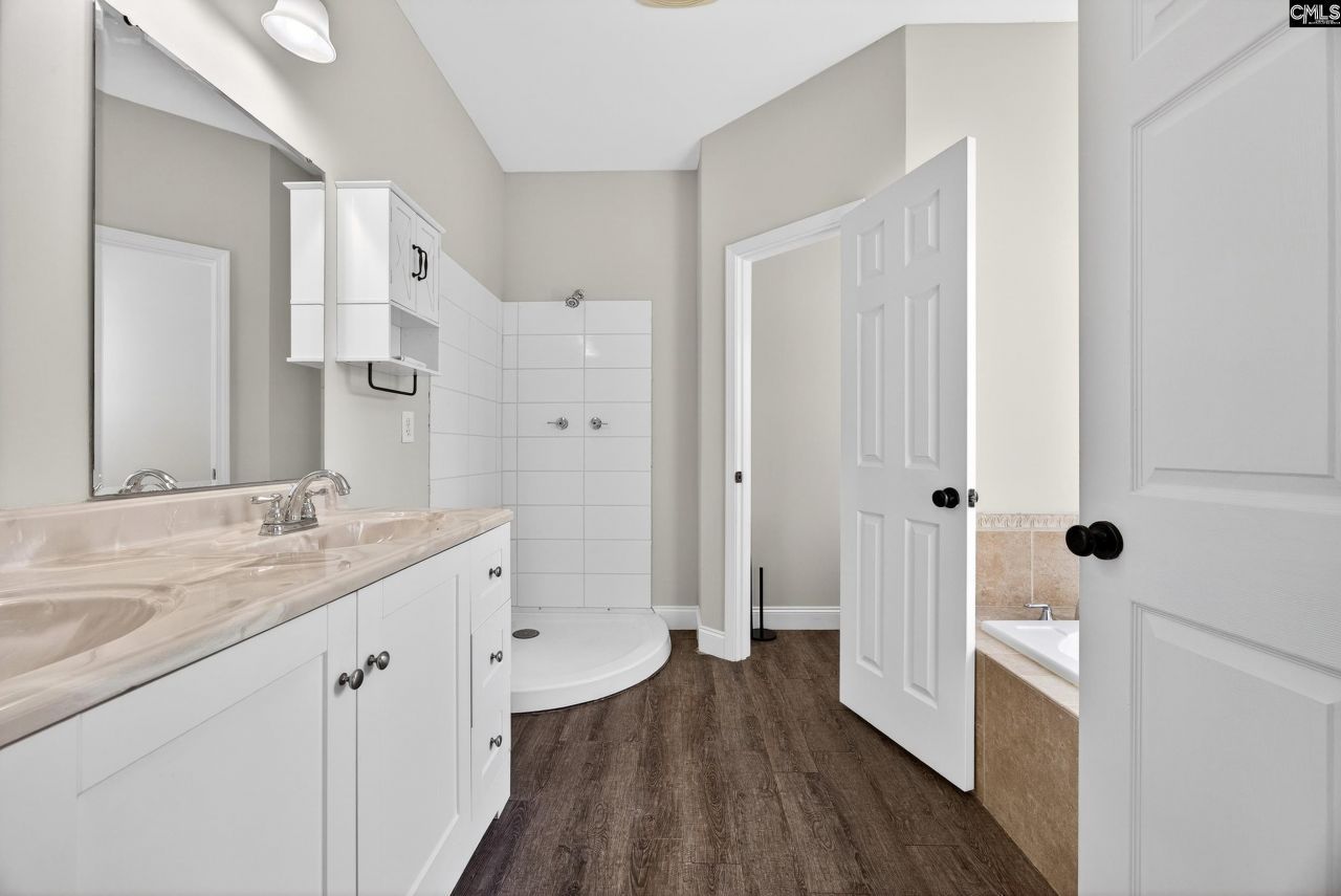 1420 Nazareth Road Photo 22