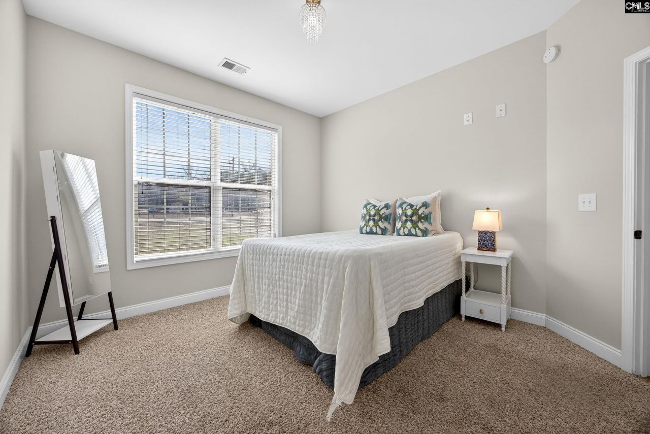 1420 Nazareth Road Photo 27