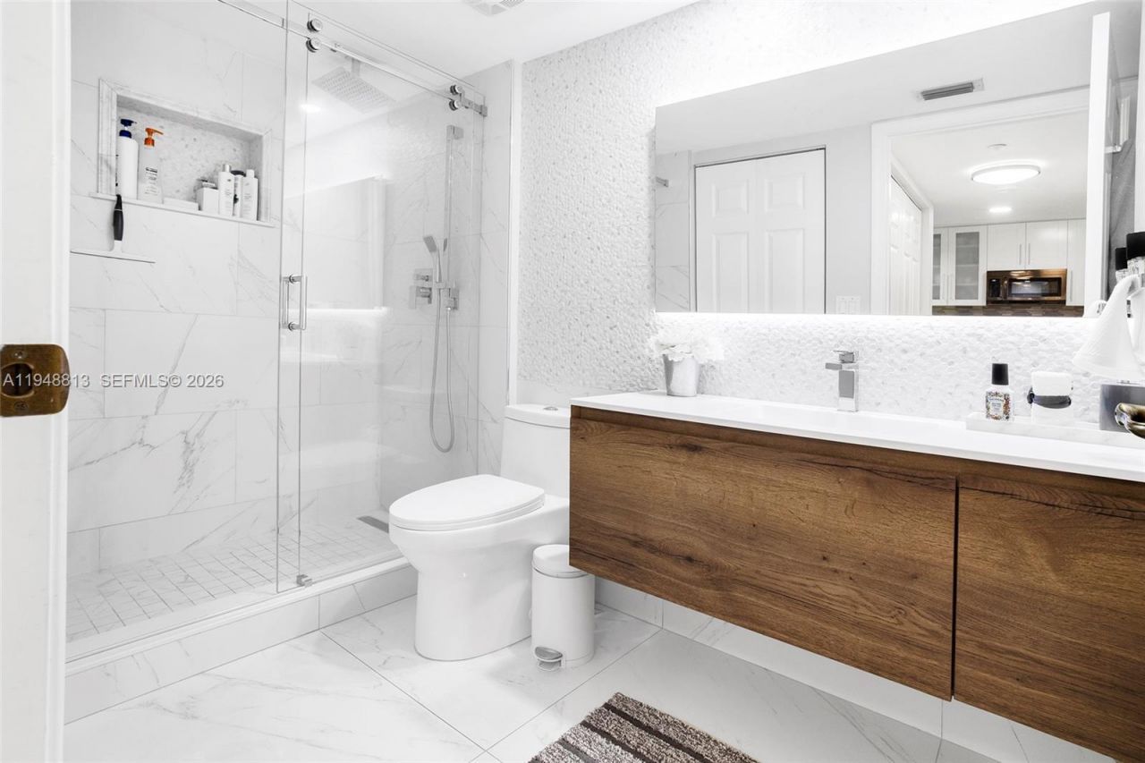 7763 Southampton Ter, Unit 211, Tamarac, FL 33321 Photo