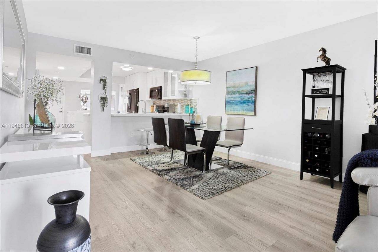 7763 Southampton Ter, Unit 211, Tamarac, FL 33321 Photo