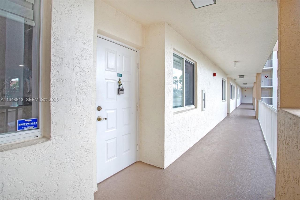 7763 Southampton Ter, Unit 211, Tamarac, FL 33321 Photo