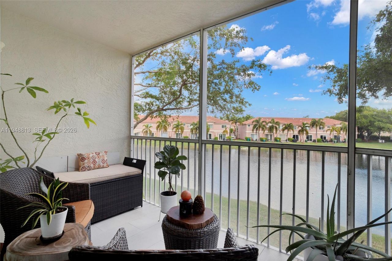 7763 Southampton Ter, Unit 211, Tamarac, FL 33321 Photo