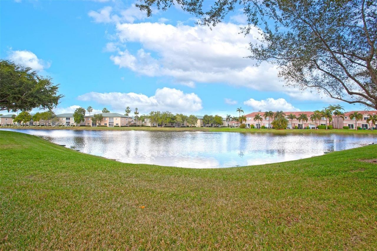 7763 Southampton Ter, Unit 211, Tamarac, FL 33321 Photo