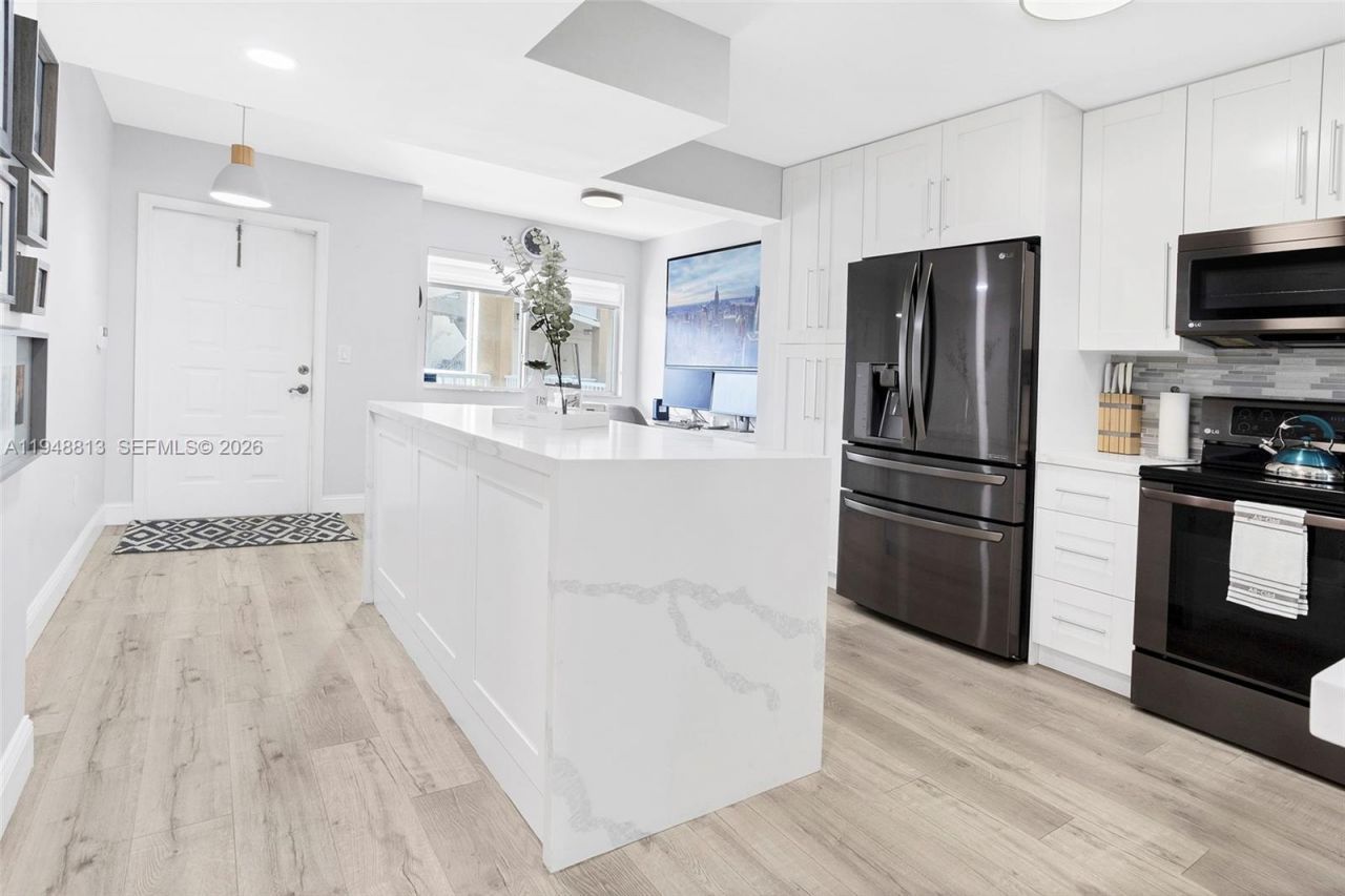 7763 Southampton Ter, Unit 211, Tamarac, FL 33321 Photo