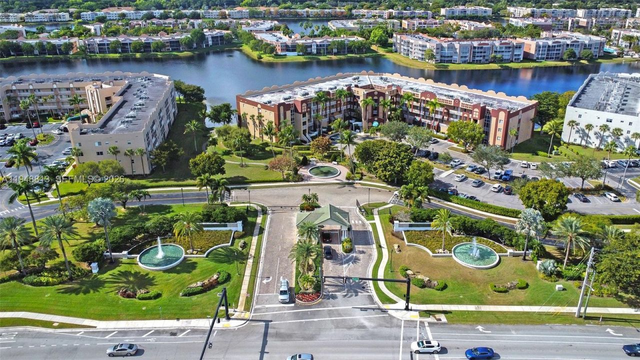 7763 Southampton Ter, Unit 211, Tamarac, FL 33321 Photo