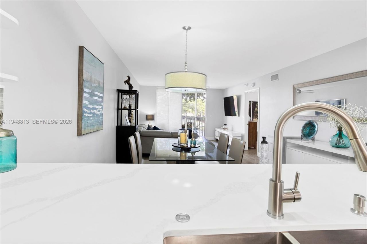 7763 Southampton Ter, Unit 211, Tamarac, FL 33321 Photo