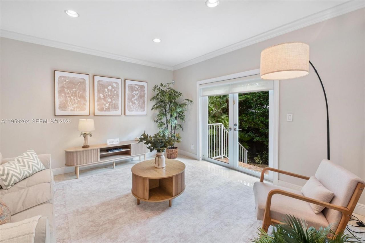 164 W Mashta Dr, Key Biscayne, FL 33149 Photo