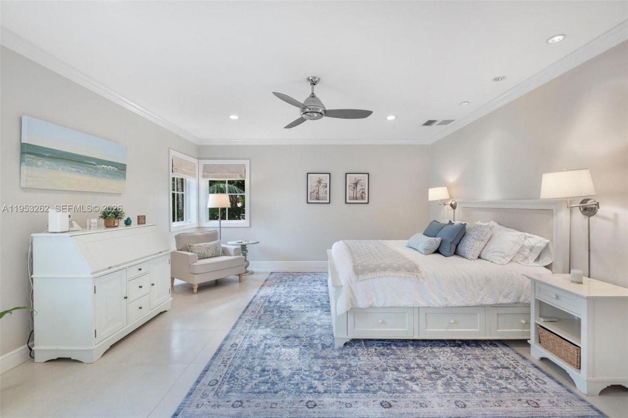 164 W Mashta Dr, Key Biscayne, FL 33149 Photo