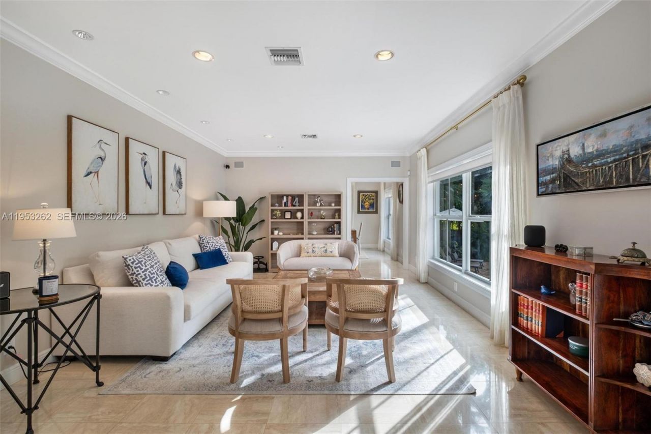 164 W Mashta Dr, Key Biscayne, FL 33149 Photo