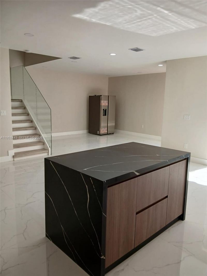 1065 River Birch St, Unit 1065, Hollywood, FL 33019 Photo