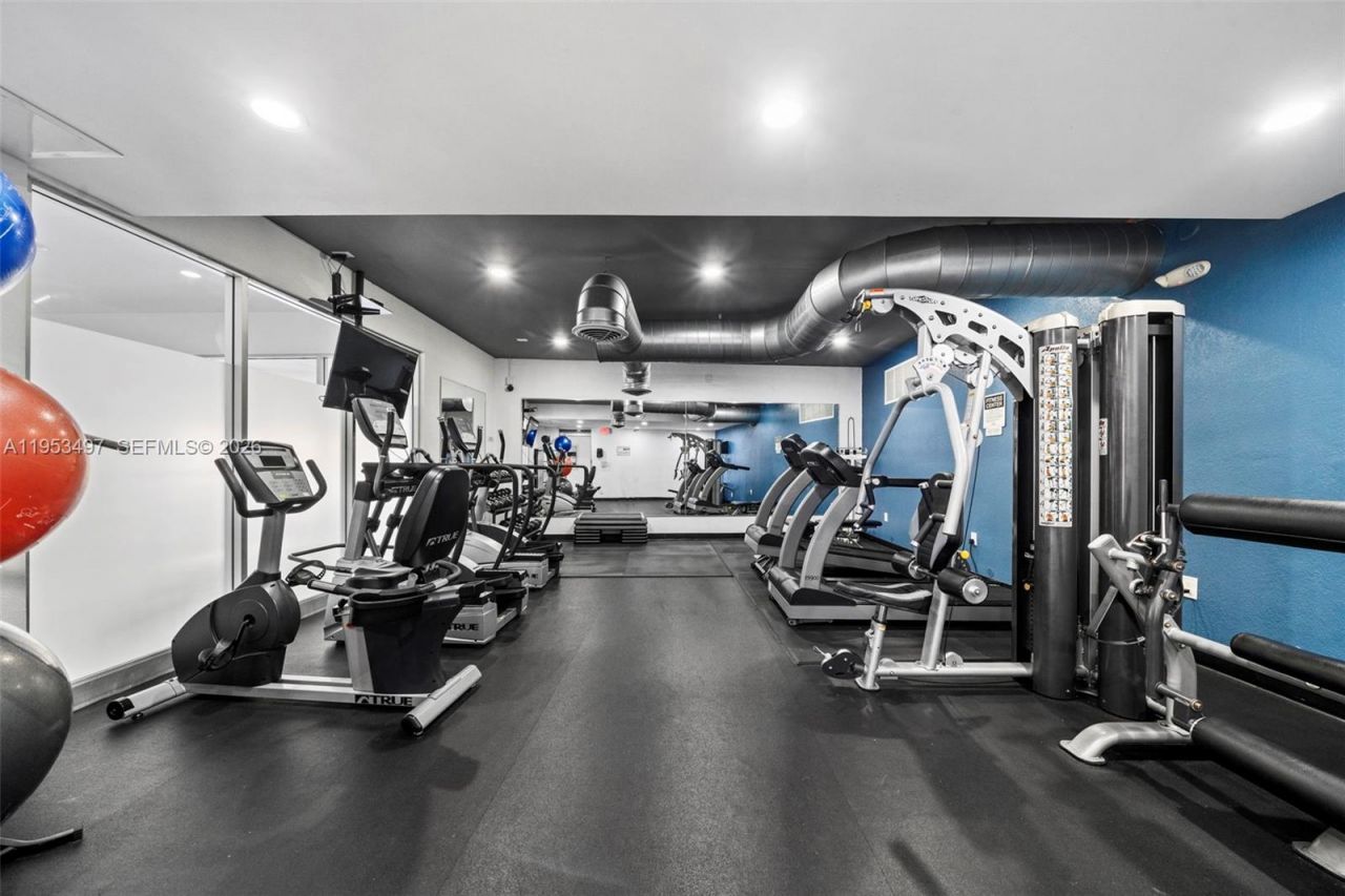 401 Golden Isles Dr, Unit 304, Hallandale Beach, FL 33009 Photo