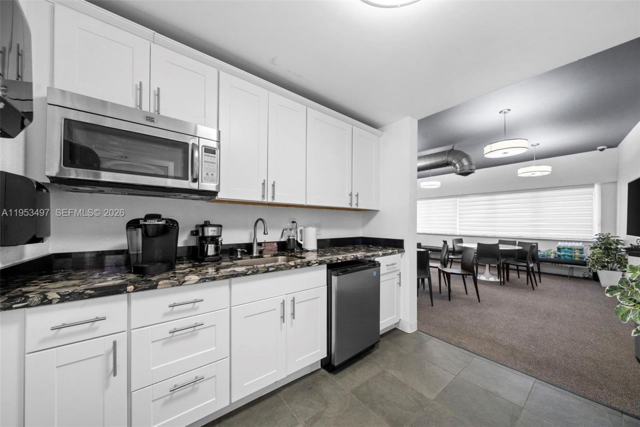 401 Golden Isles Dr, Unit 304, Hallandale Beach, FL 33009 Photo