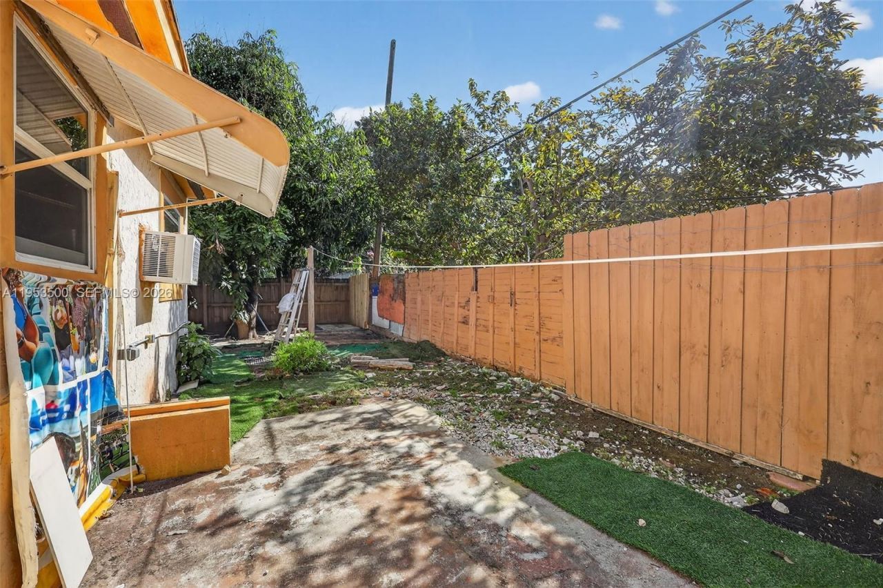 520 NE 111th St, Miami, FL 33161 Photo