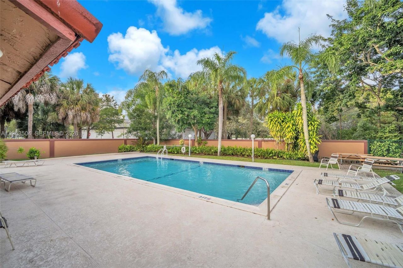 3432 NW 86th Way, Unit 105D, Sunrise, FL 33351 Photo