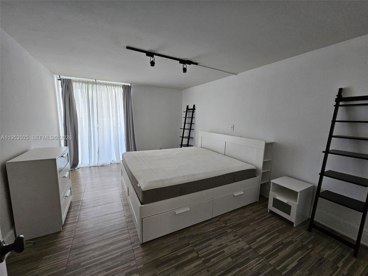 2401 Collins Ave, Unit 609, Miami Beach, FL 33140 Photo