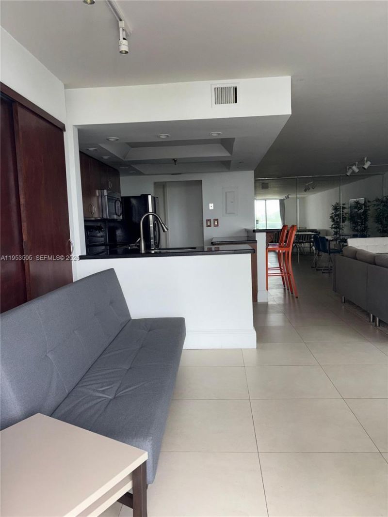 2401 Collins Ave, Unit 609, Miami Beach, FL 33140 Photo