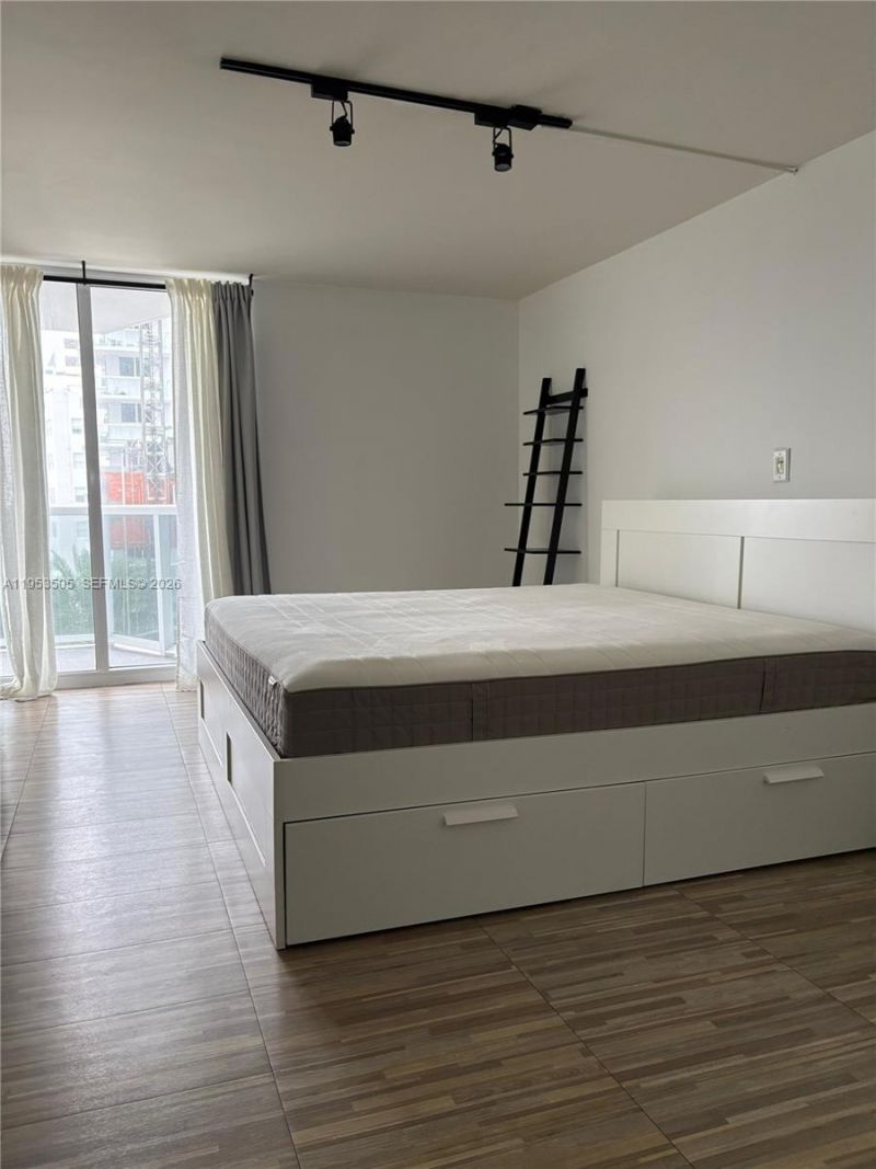 2401 Collins Ave, Unit 609, Miami Beach, FL 33140 Photo