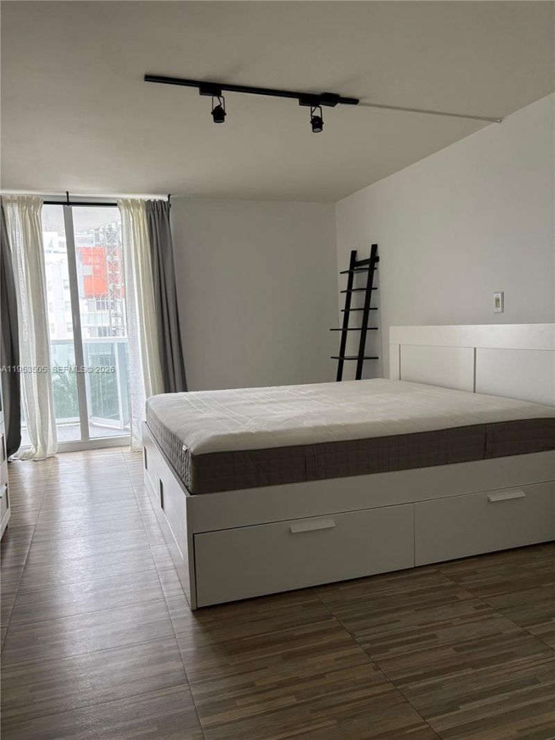 2401 Collins Ave, Unit 609, Miami Beach, FL 33140 Photo