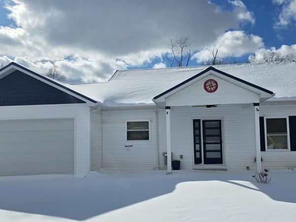 2503 Dardy , Brooklyn, MI 49230