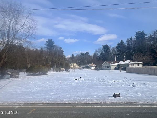 81AA Woodin Road, Halfmoon, NY 12065