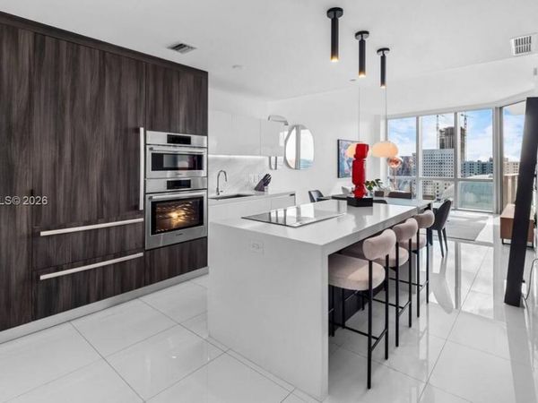 851 NE 1st Ave, Unit 1606, Miami, FL 33132