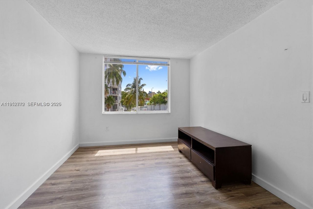 1720 NW N River Dr, Unit 308, Miami, FL 33125 Photo