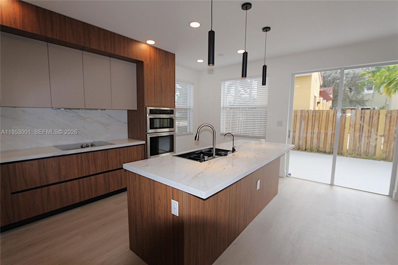 14928 SW 40th St, Unit 14929, Miami, FL 33185 Photo