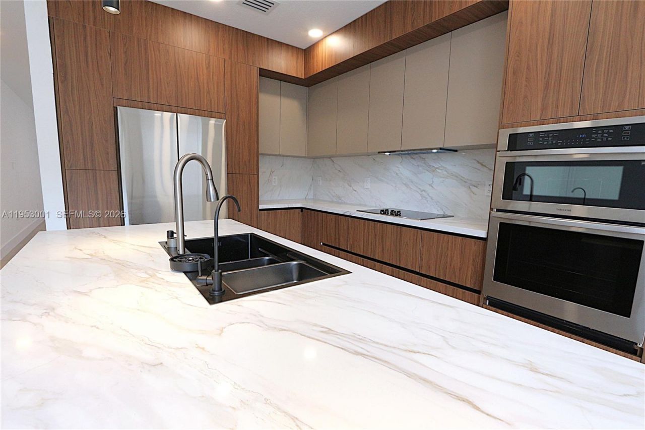 14928 SW 40th St, Unit 14929, Miami, FL 33185 Photo