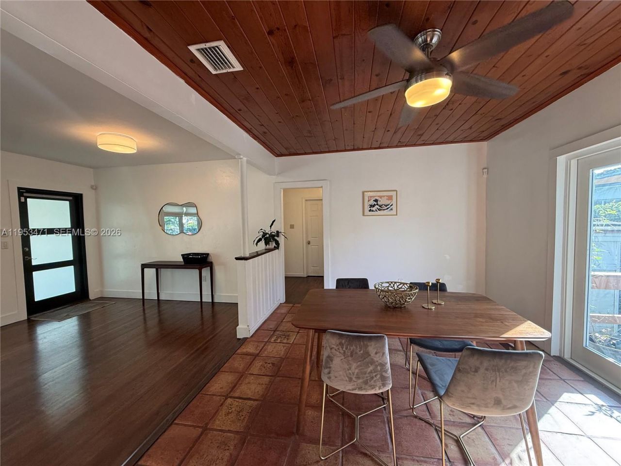 2728 Kirk St, Miami, FL 33133 Photo