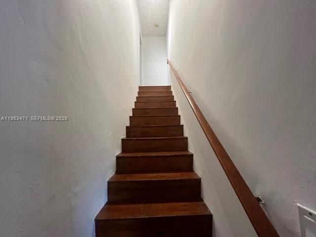 2728 Kirk St, Miami, FL 33133 Photo