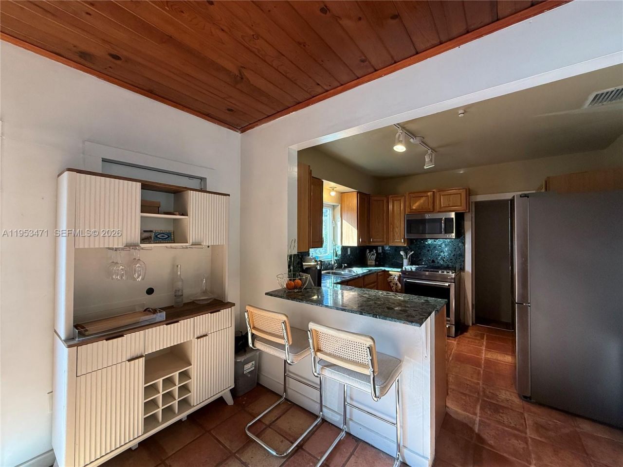 2728 Kirk St, Miami, FL 33133 Photo