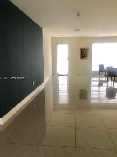 6316 NW 105th Pl, Miami, FL 33178 Photo