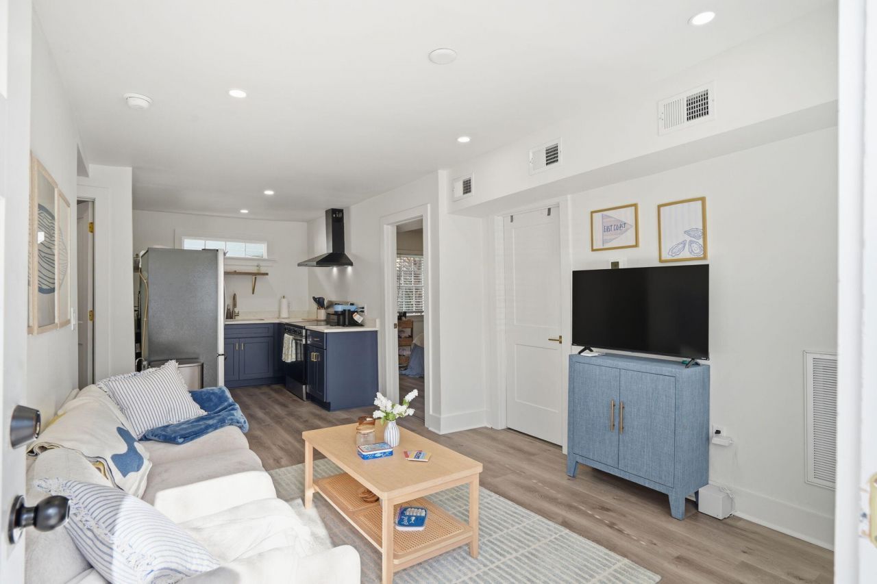 68 Lee Street Photo 20