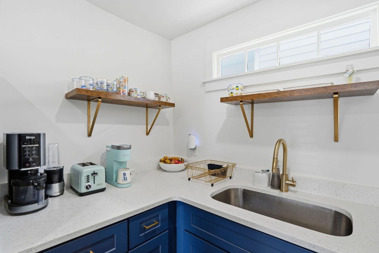 68 Lee Street Photo 28