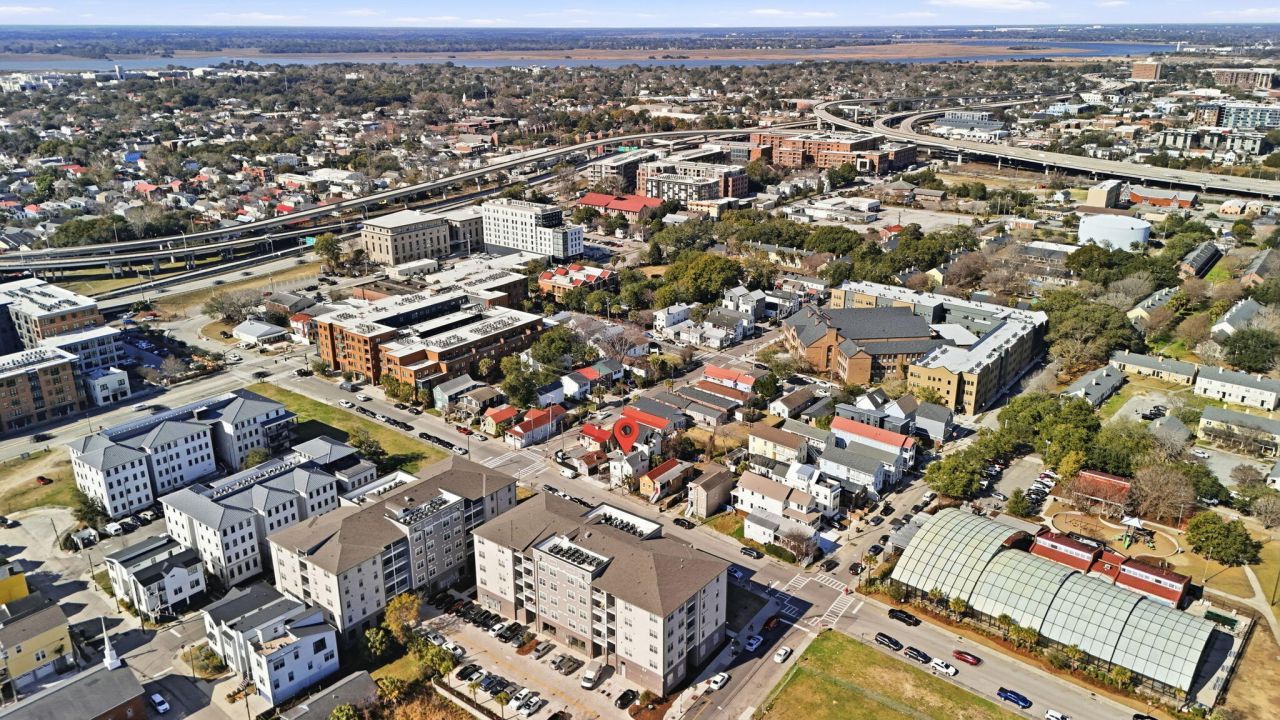 68 Lee Street Photo 32