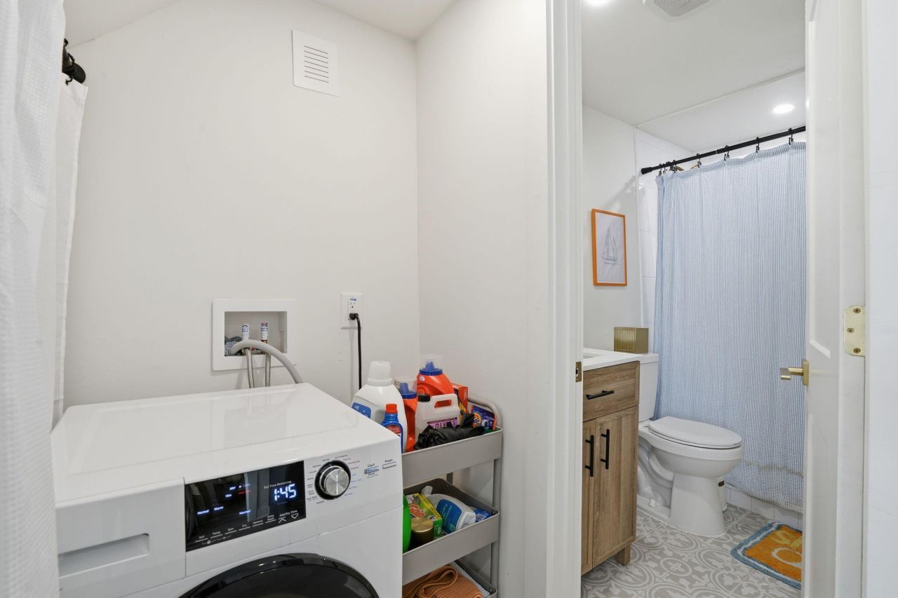 68 Lee Street Photo 33