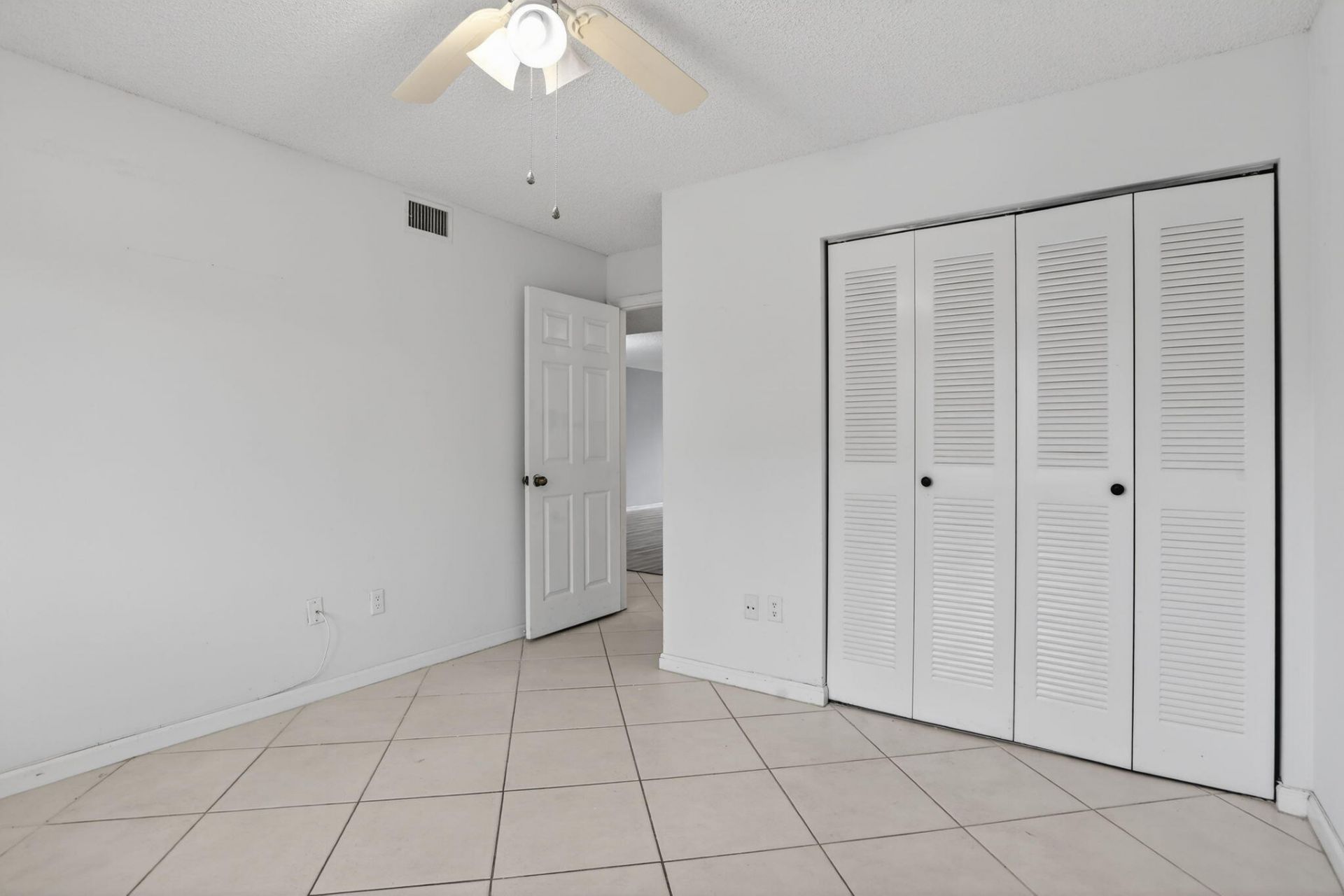 10837 W Clairmont Circle, Unit 208, Tamarac, FL 33321 Photo