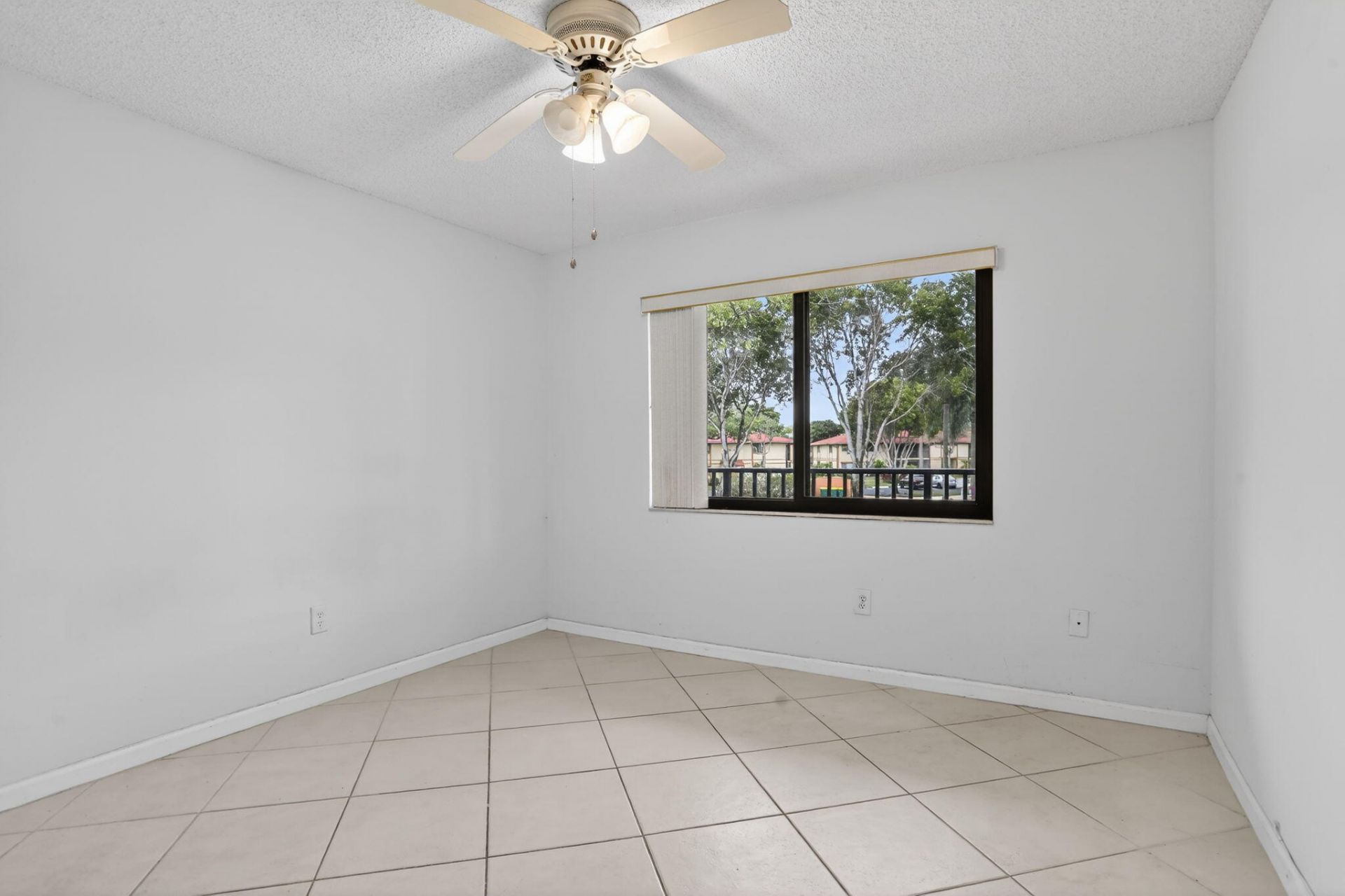 10837 W Clairmont Circle, Unit 208, Tamarac, FL 33321 Photo