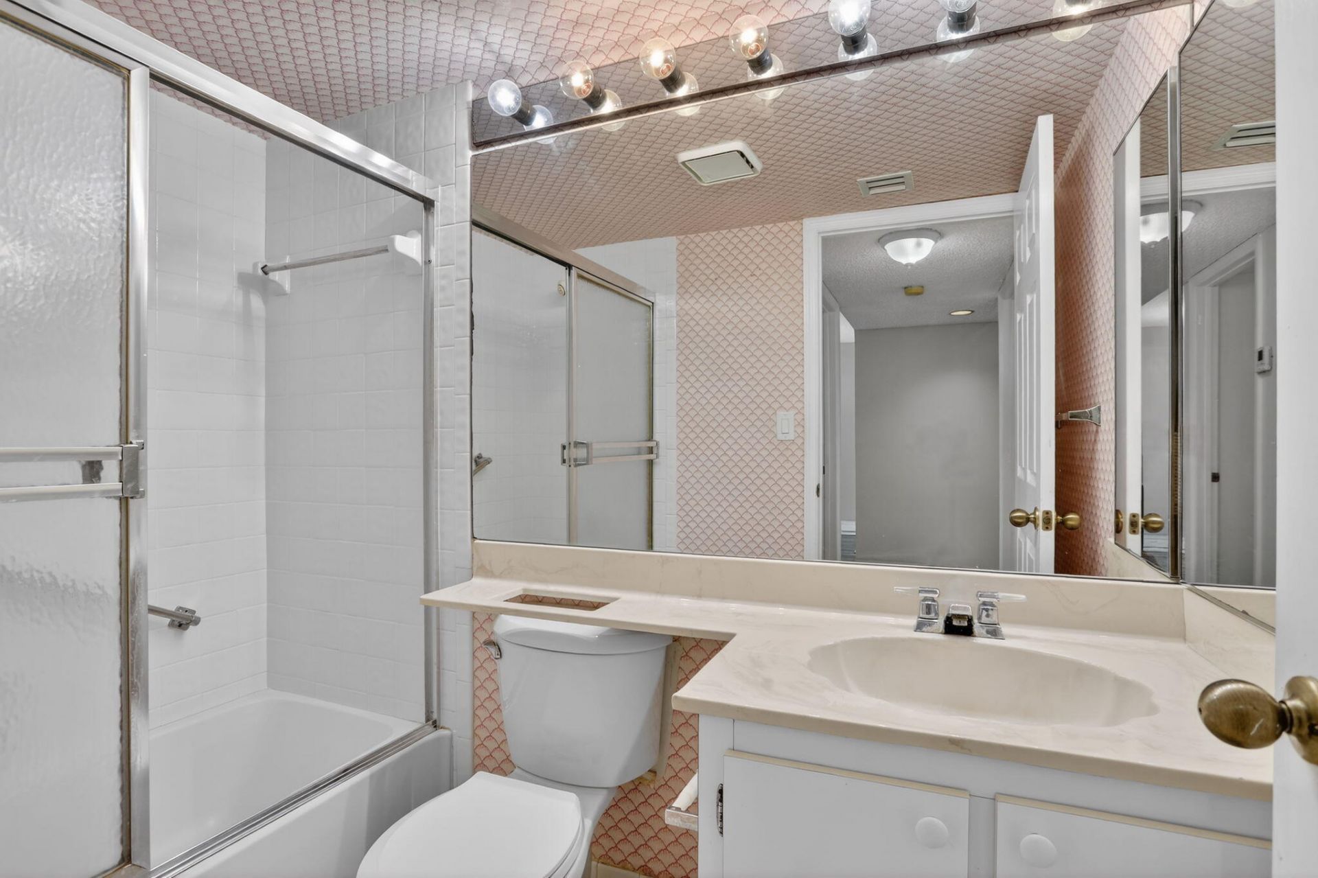 10837 W Clairmont Circle, Unit 208, Tamarac, FL 33321 Photo