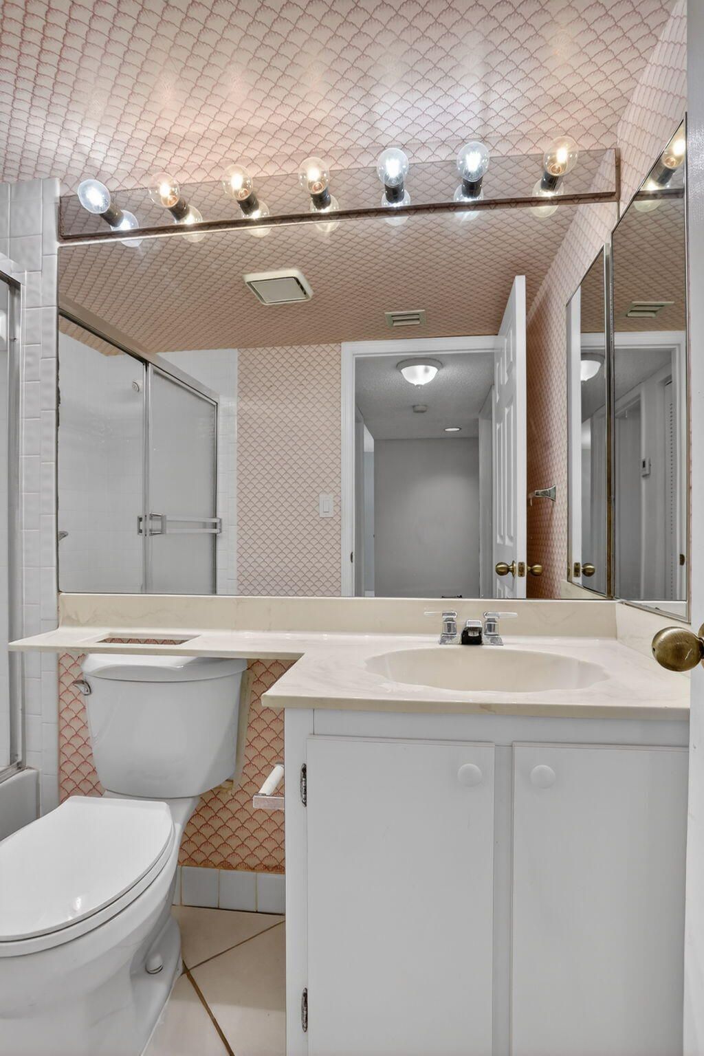 10837 W Clairmont Circle, Unit 208, Tamarac, FL 33321 Photo