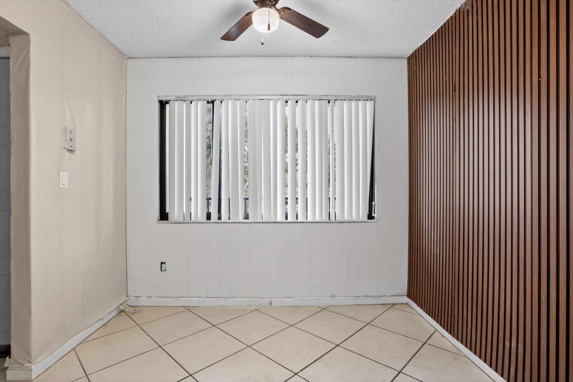 10837 W Clairmont Circle, Unit 208, Tamarac, FL 33321 Photo