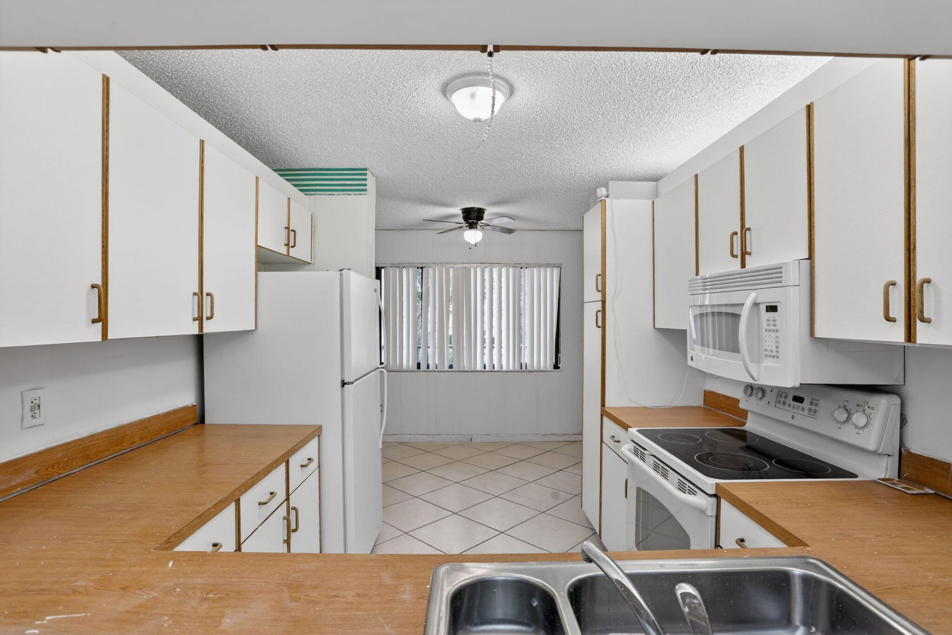 10837 W Clairmont Circle, Unit 208, Tamarac, FL 33321 Photo