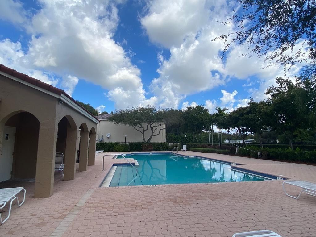 599 NW 87th Terrace, Coral Springs, FL 33071 Photo