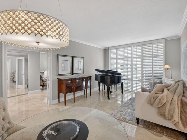 350 SE 2nd St, Unit 640, Fort Lauderdale, FL 33301